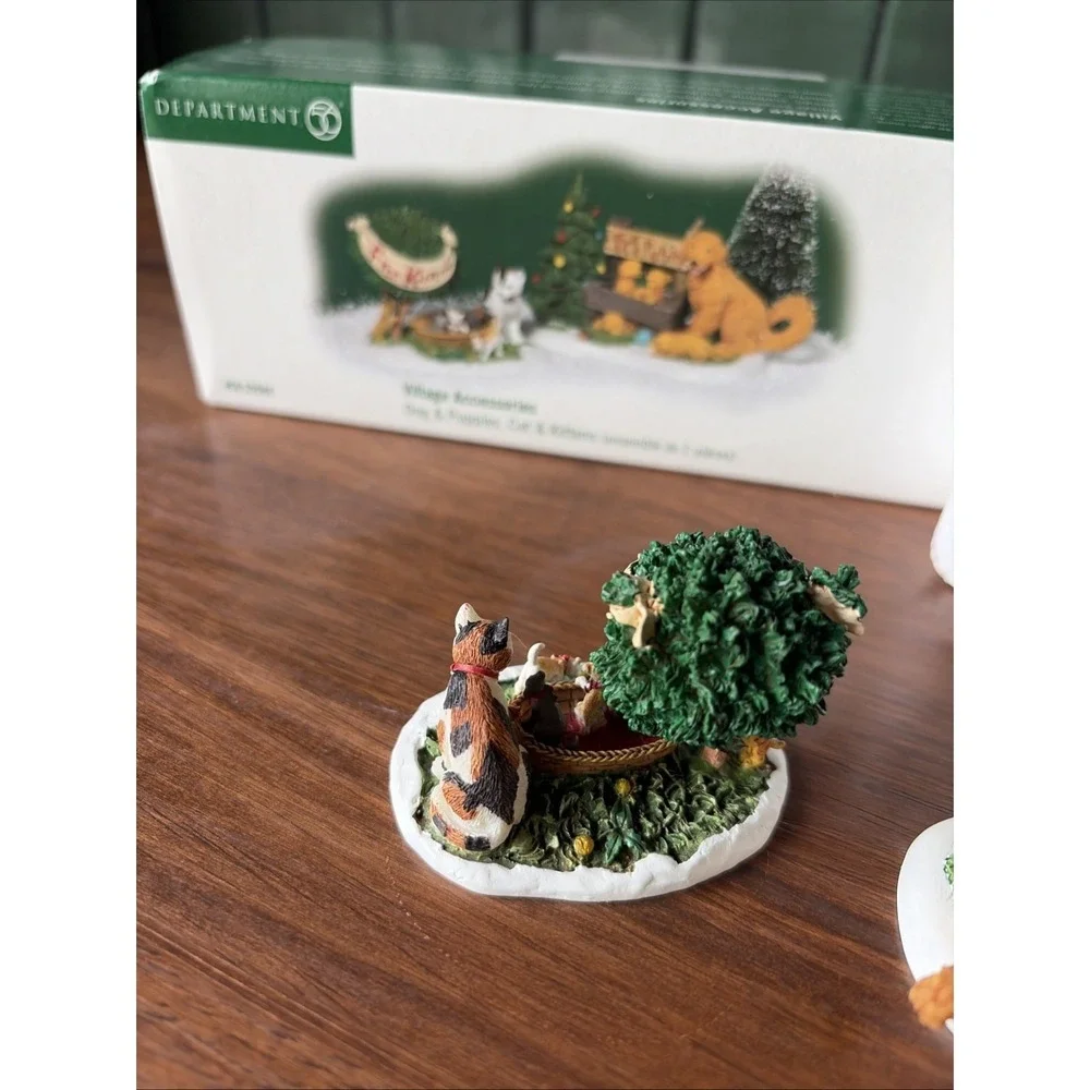 Department 56 Village #52948 Dog & Puppies Cats & Kittens 2 Piece Accessories
